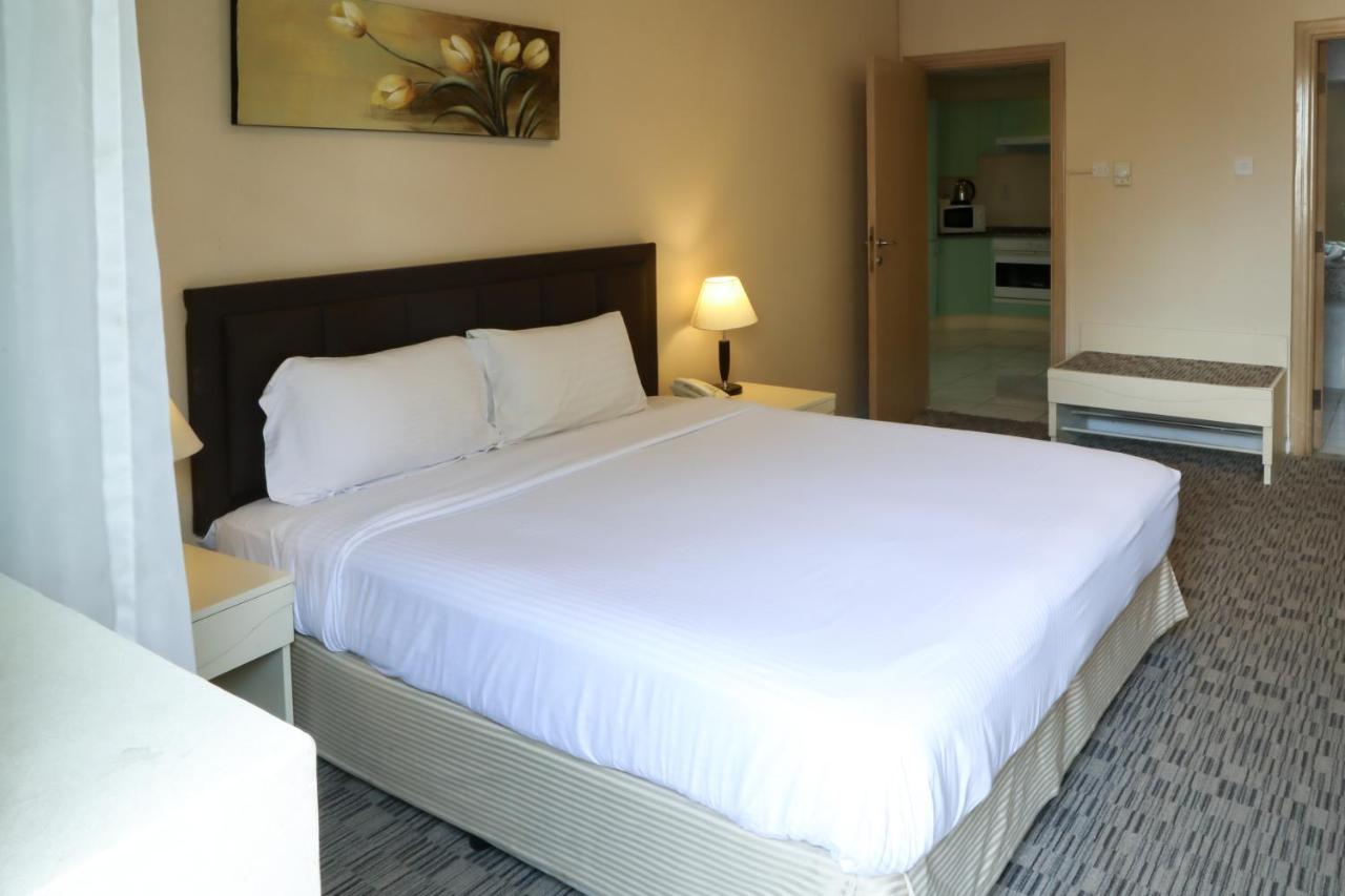 Wescott Pearl Hotel Apartments ดูไบ ภายนอก รูปภาพ