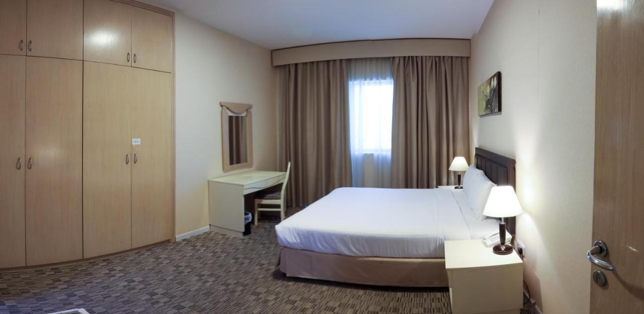 Wescott Pearl Hotel Apartments ดูไบ ภายนอก รูปภาพ