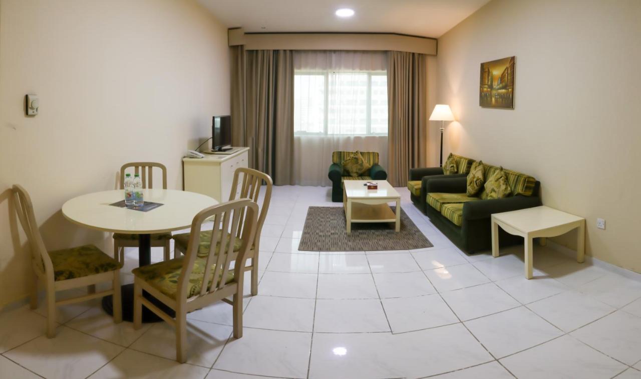Wescott Pearl Hotel Apartments ดูไบ ภายนอก รูปภาพ