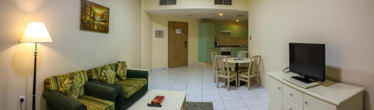Wescott Pearl Hotel Apartments ดูไบ ภายนอก รูปภาพ