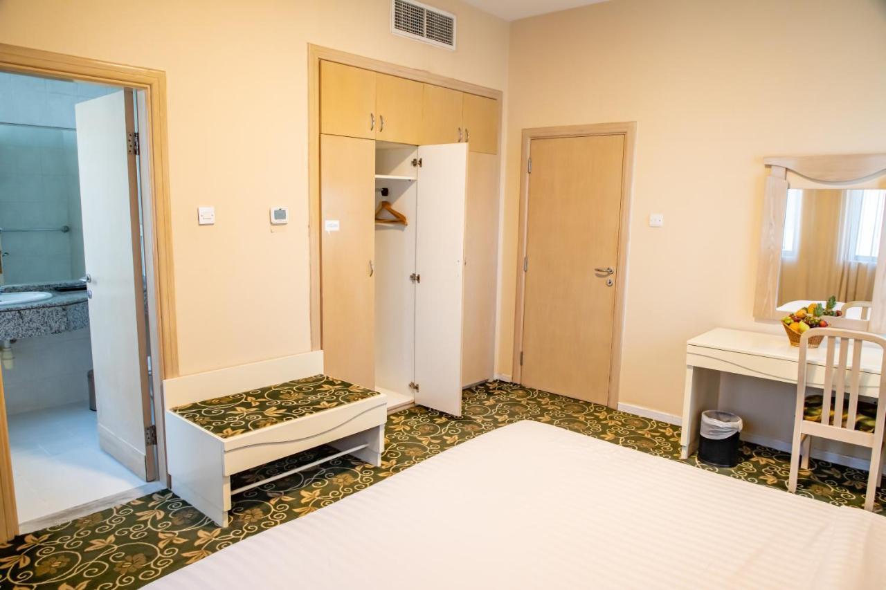 Wescott Pearl Hotel Apartments ดูไบ ภายนอก รูปภาพ