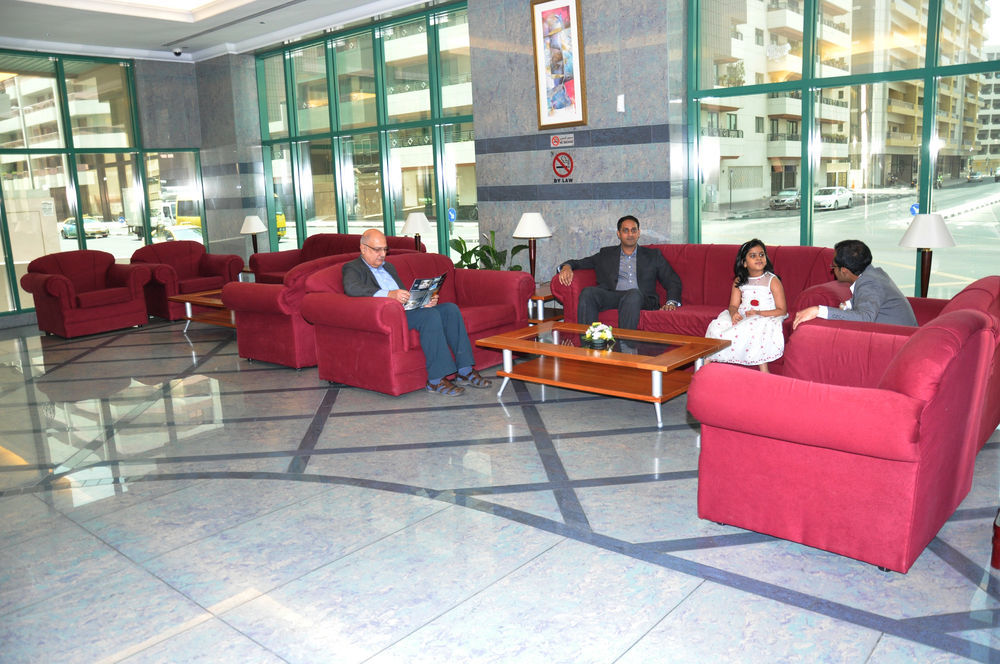 Wescott Pearl Hotel Apartments ดูไบ ภายนอก รูปภาพ